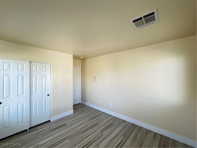 5640 WOODS CROSSING Street 00, Las Vegas, NV 89148