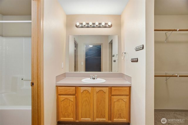 2427 Boulevard Heights Loop SE, Olympia, WA 98501