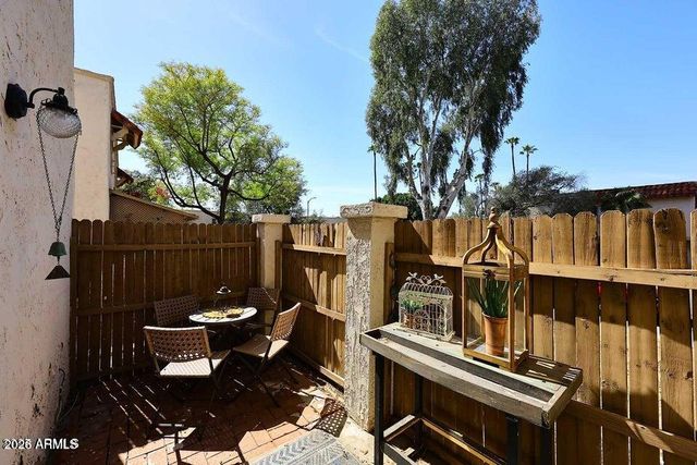 8819 N 12TH Place, Phoenix, AZ 85020