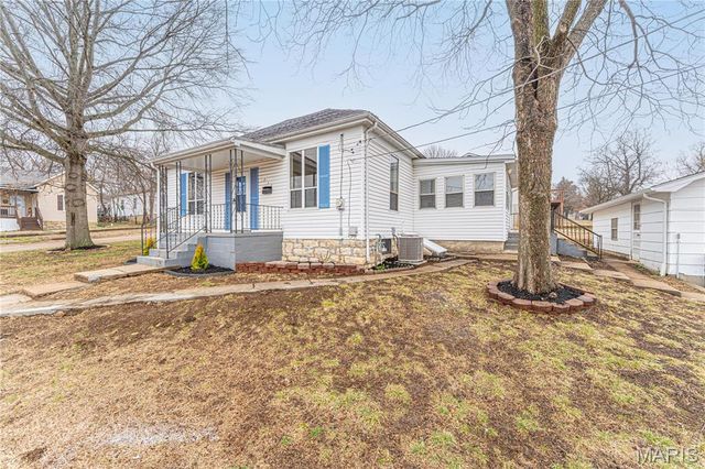 714 Stewart Street, De Soto, MO 63020