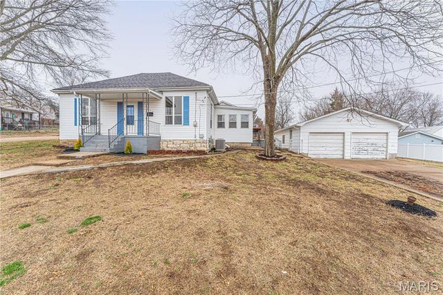 714 Stewart Street, De Soto, MO 63020