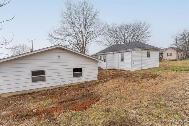 714 Stewart Street, De Soto, MO 63020