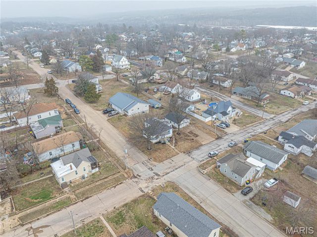 714 Stewart Street, De Soto, MO 63020