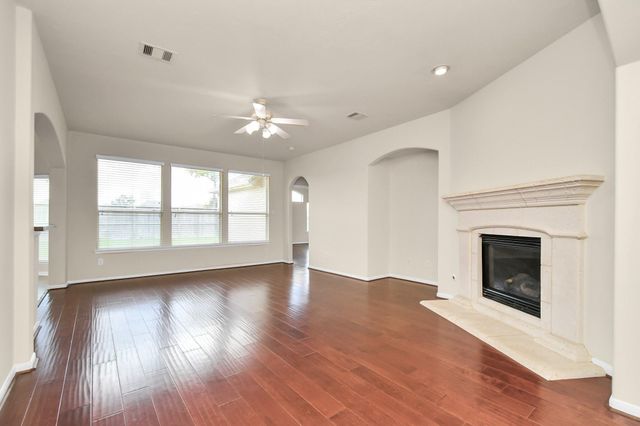 1604 Spring Glen Lane, Pearland, TX 77581