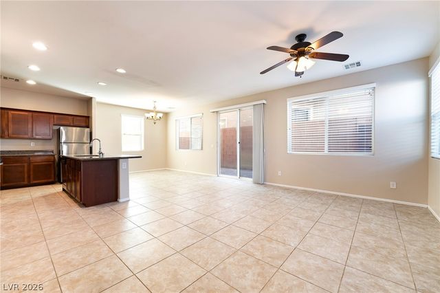 6303 Solomon Spring Way, Las Vegas, NV 89122