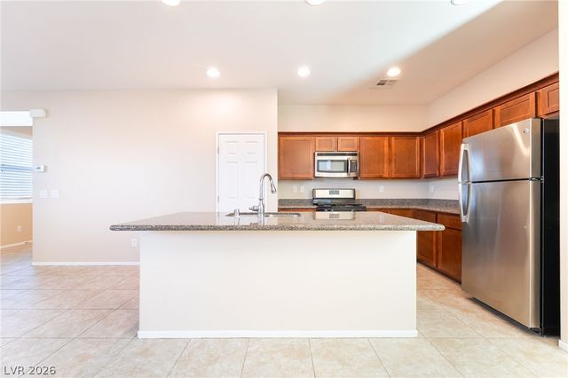 6303 Solomon Spring Way, Las Vegas, NV 89122
