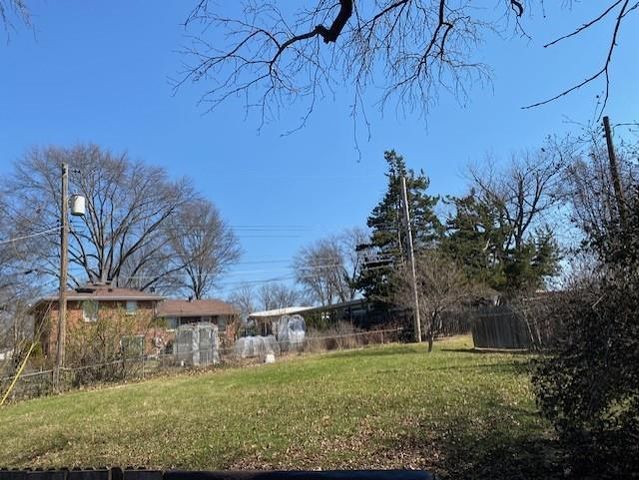 9317 Kessler Lane, Overland Park, KS 66212