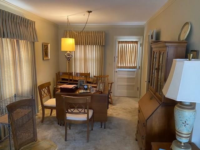 9317 Kessler Lane, Overland Park, KS 66212