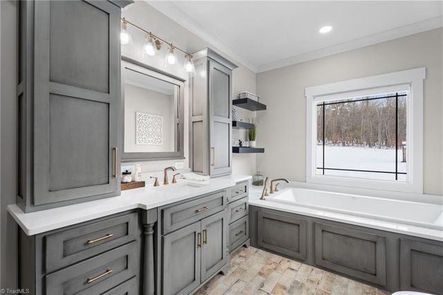 7994 Ridge Road, Tobaccoville, NC 27050