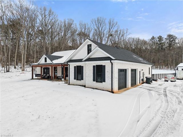 7994 Ridge Road, Tobaccoville, NC 27050