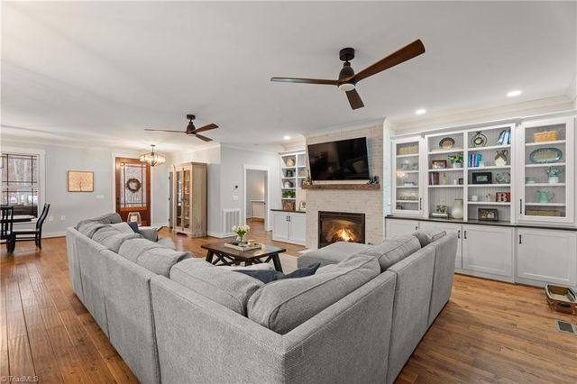 7994 Ridge Road, Tobaccoville, NC 27050