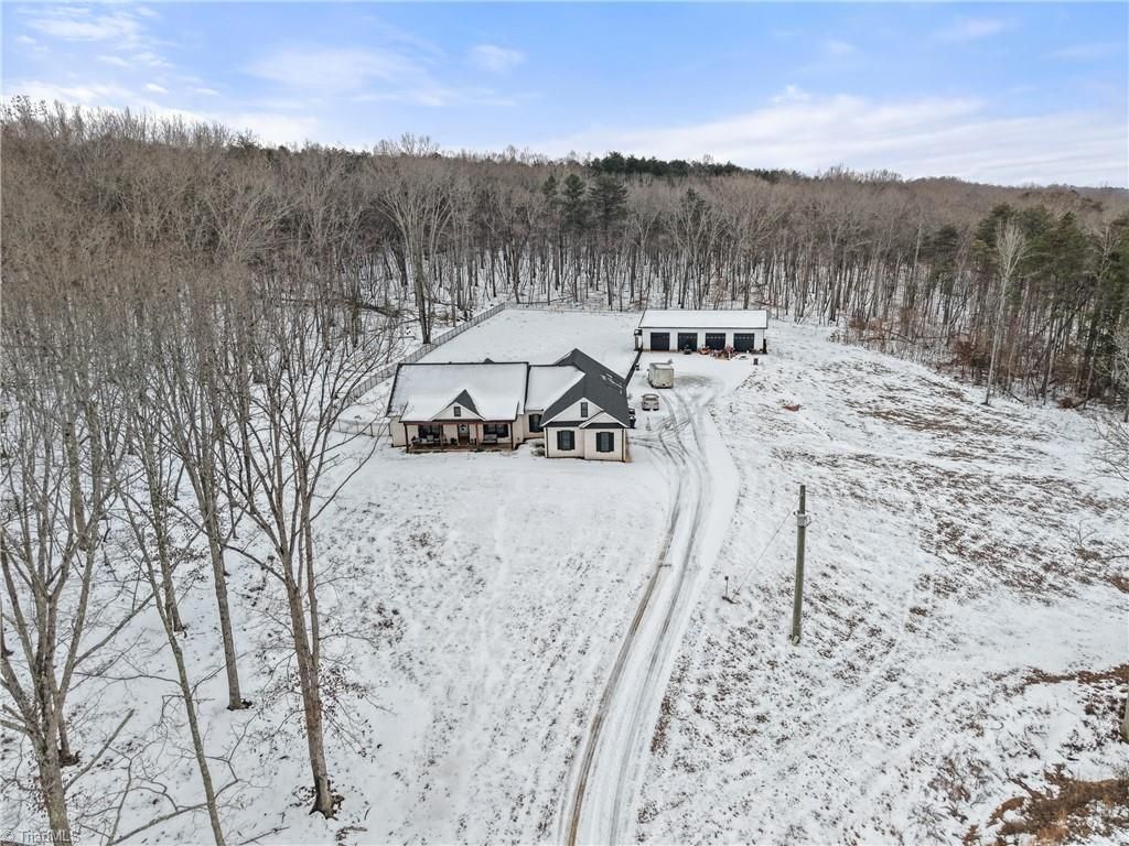 7994 Ridge Road, Tobaccoville, NC 27050