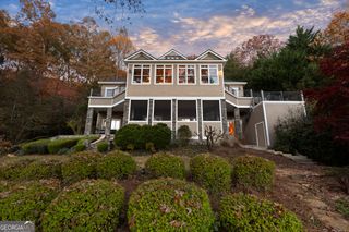 2116 Orchard Drive, Clarkesville, GA 30523