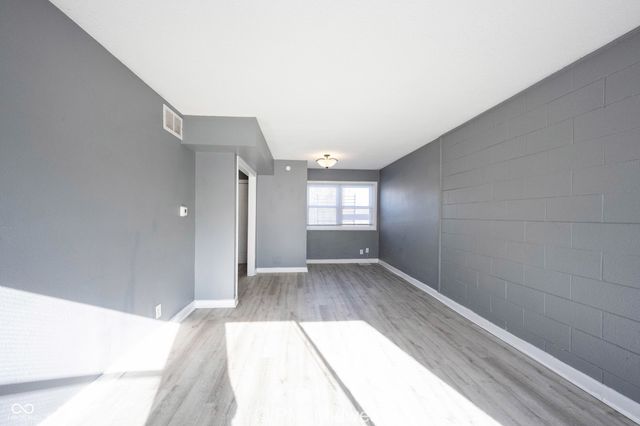 6054 E 16th Street, Indianapolis, IN 46219