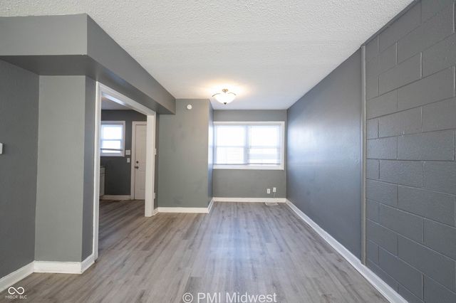 6054 E 16th Street, Indianapolis, IN 46219