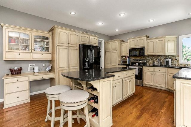 25136 W 149th Place, Olathe, KS 66061