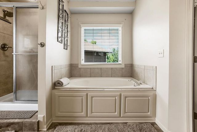 25136 W 149th Place, Olathe, KS 66061