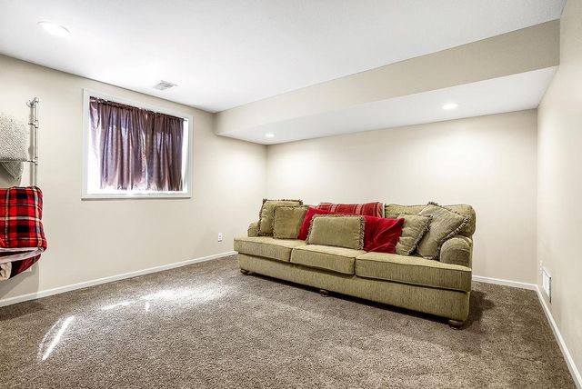 25136 W 149th Place, Olathe, KS 66061