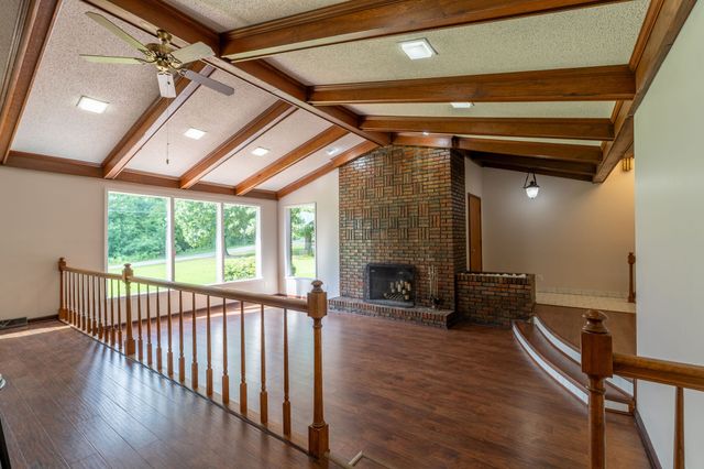 159 Mindy Dr, Waynesboro, TN 38485