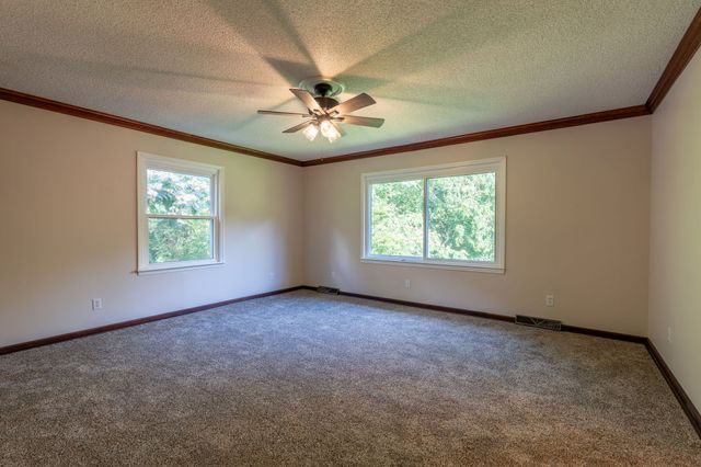 159 Mindy Dr, Waynesboro, TN 38485