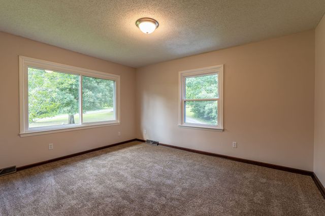 159 Mindy Dr, Waynesboro, TN 38485