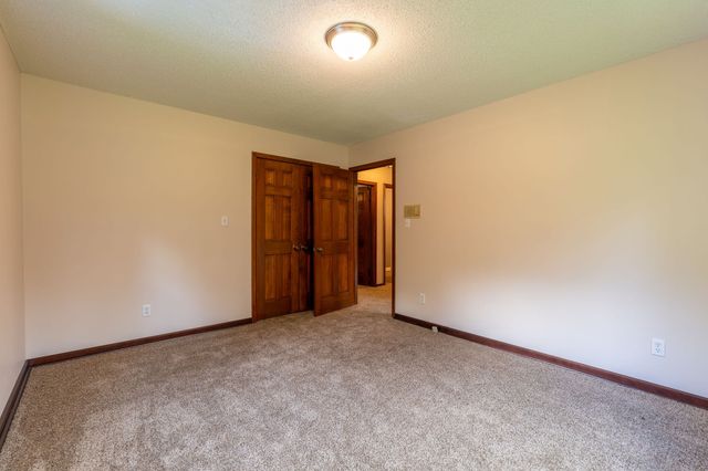 159 Mindy Dr, Waynesboro, TN 38485