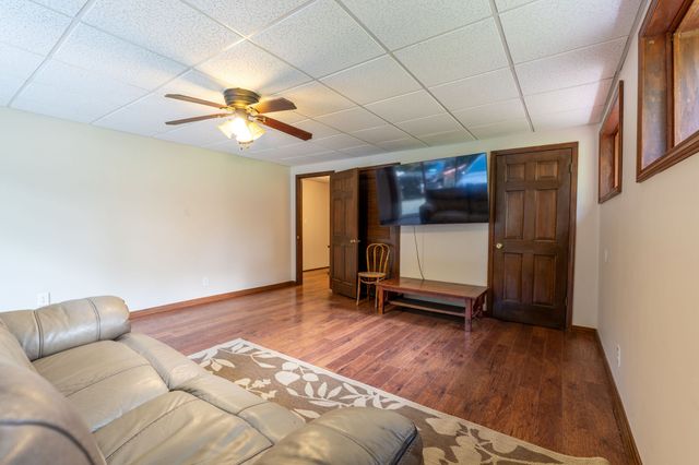 159 Mindy Dr, Waynesboro, TN 38485