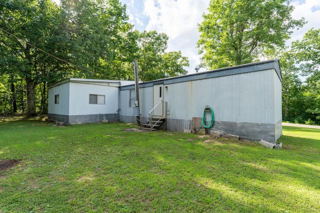 159 Mindy Dr, Waynesboro, TN 38485