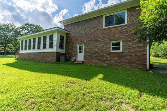 159 Mindy Dr, Waynesboro, TN 38485