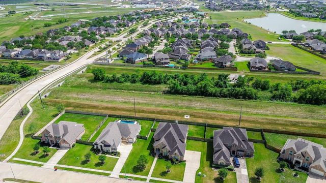 2714 Topaz Cove Lane, Rosharon, TX 77583