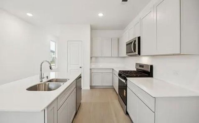 10730 Sora Drive, Conroe, TX 77378