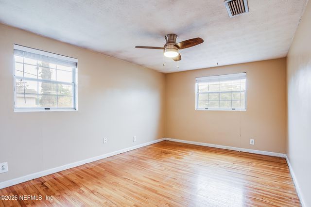 2027 COURTNEY Drive, Jacksonville, FL 32208