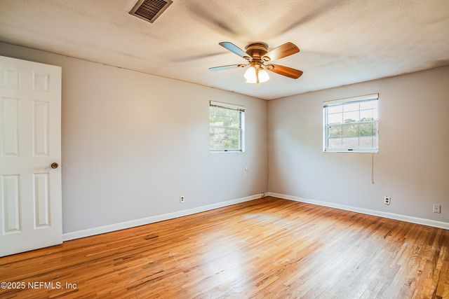 2027 COURTNEY Drive, Jacksonville, FL 32208