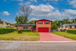 2027 COURTNEY Drive, Jacksonville, FL 32208