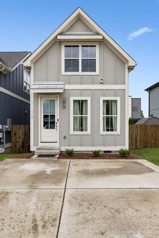411B Eastboro Dr, Nashville, TN 37209