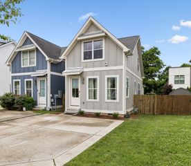 411B Eastboro Dr, Nashville, TN 37209