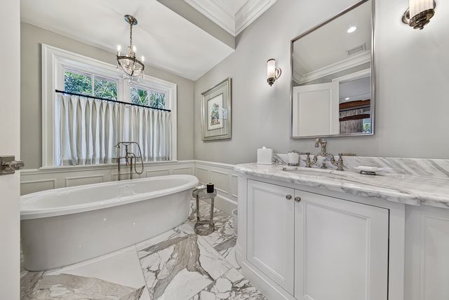 1719 SE 10th Street, Fort Lauderdale, FL 33316
