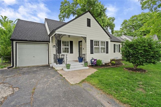 5000 W 51st Street, Roeland Park, KS 66205