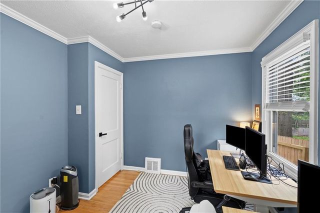 5000 W 51st Street, Roeland Park, KS 66205