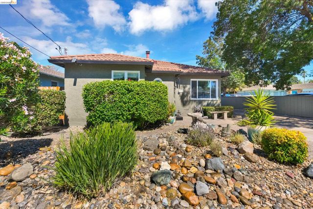 1411 C St, Antioch, CA 94509