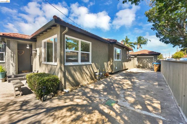 1411 C St, Antioch, CA 94509