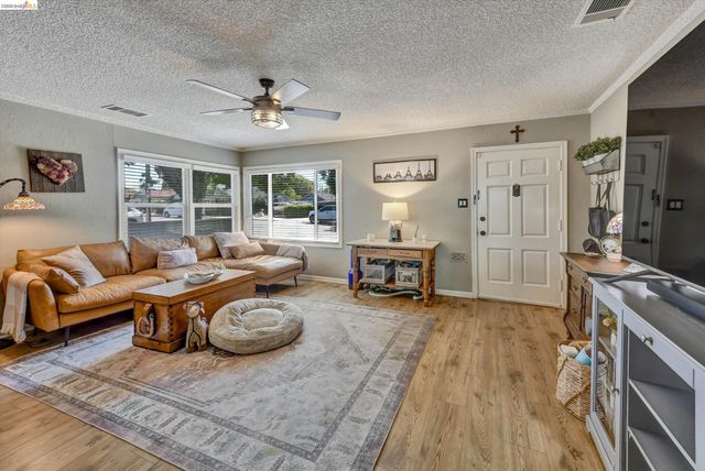 1411 C St, Antioch, CA 94509