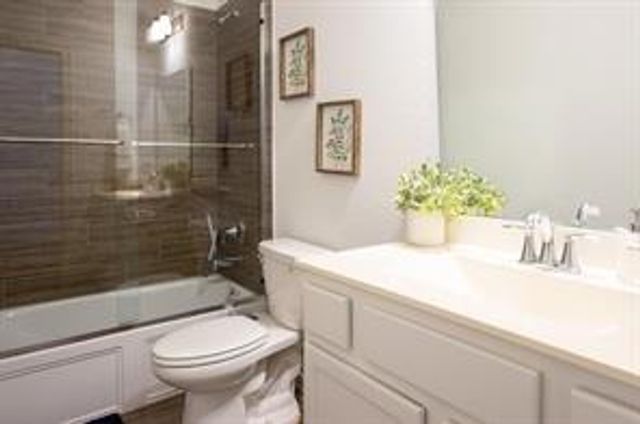 246 Crest Sights Drive, Montgomery, TX 77316
