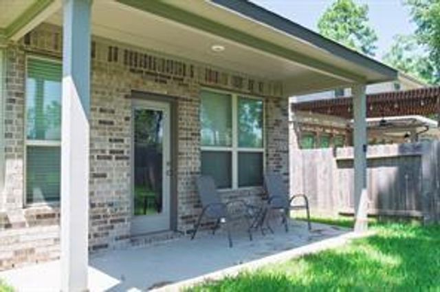 246 Crest Sights Drive, Montgomery, TX 77316