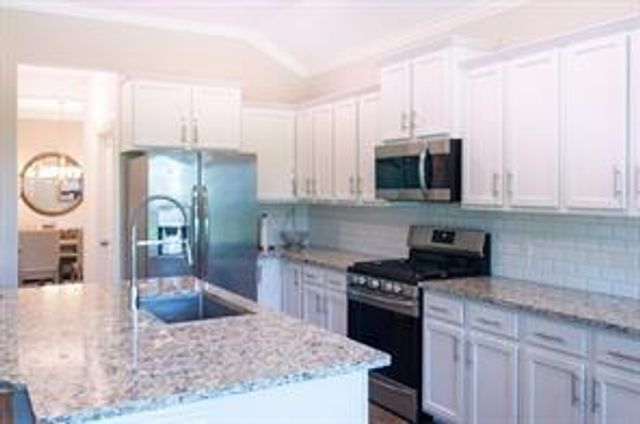 246 Crest Sights Drive, Montgomery, TX 77316