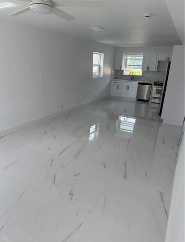 700 NW 3rd Avenue, Pompano Beach, FL 33060