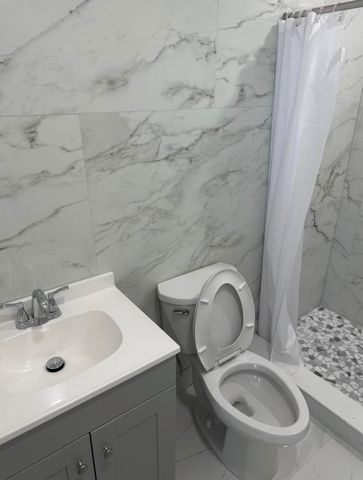 700 NW 3rd Avenue, Pompano Beach, FL 33060