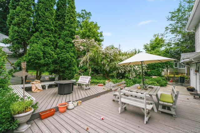 24 Tamarack Road, Mahopac, NY 10541
