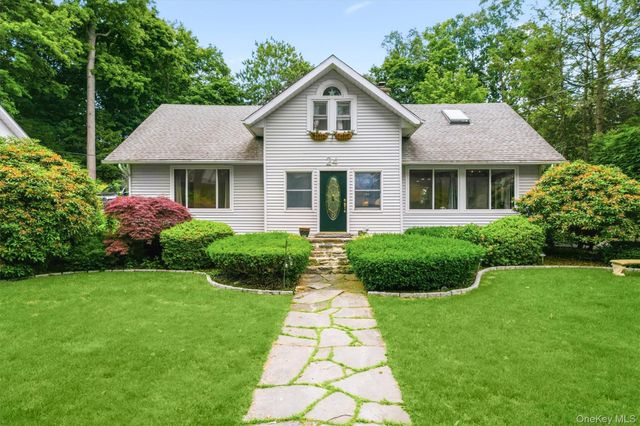 24 Tamarack Road, Mahopac, NY 10541