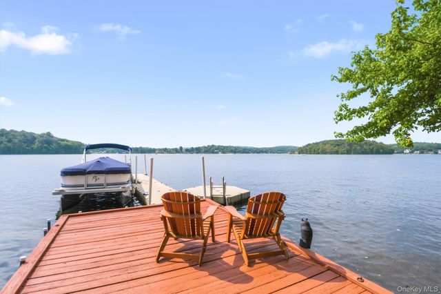 24 Tamarack Road, Mahopac, NY 10541